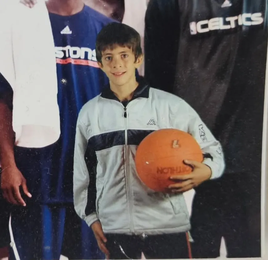 Predstavujeme novú tvár v realizačnom tíme: Kondičný tréner Sergio Rojas 5 Sergio Rojas childhood20250727155706