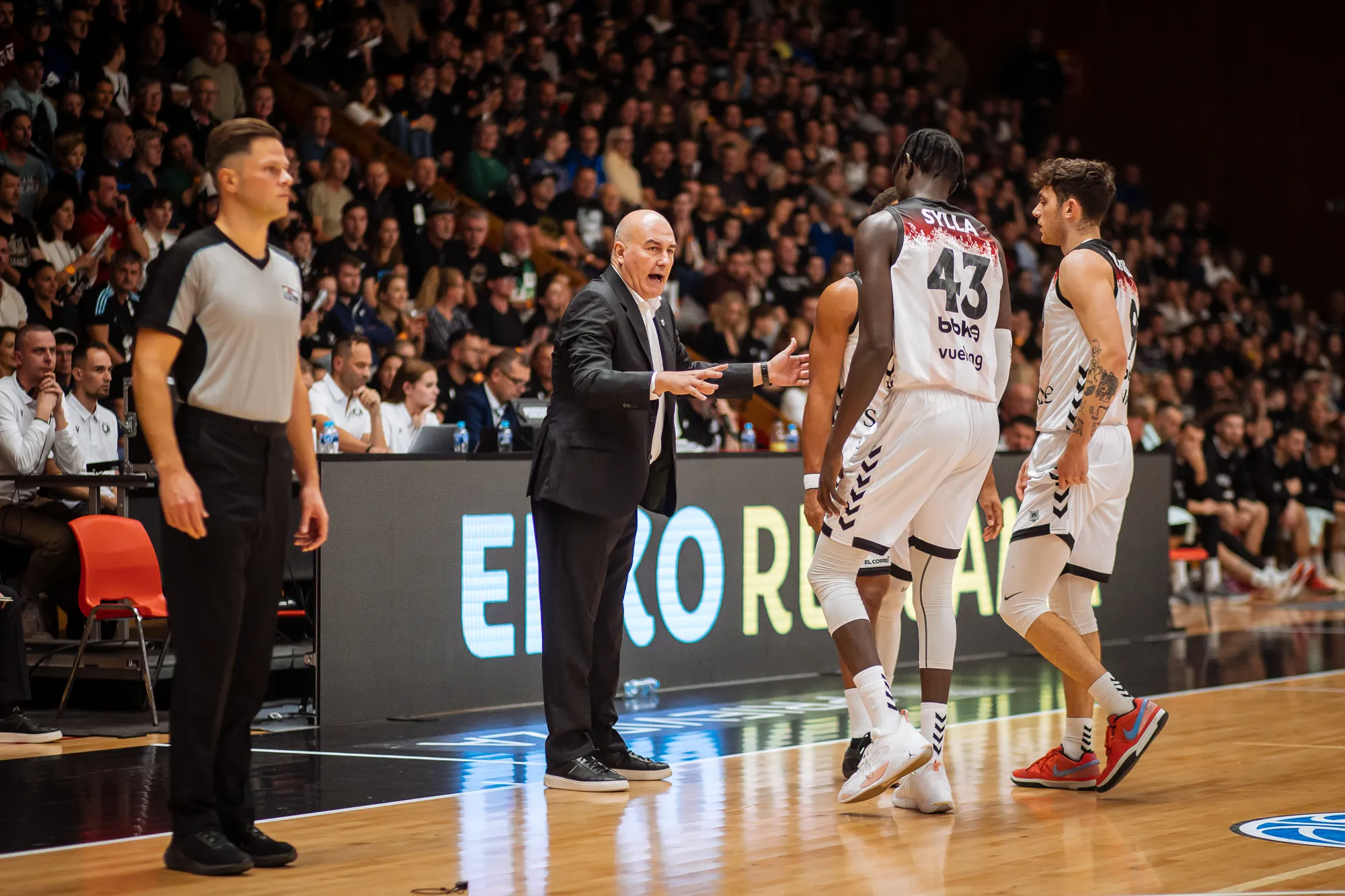 coach bilbao20251216151901