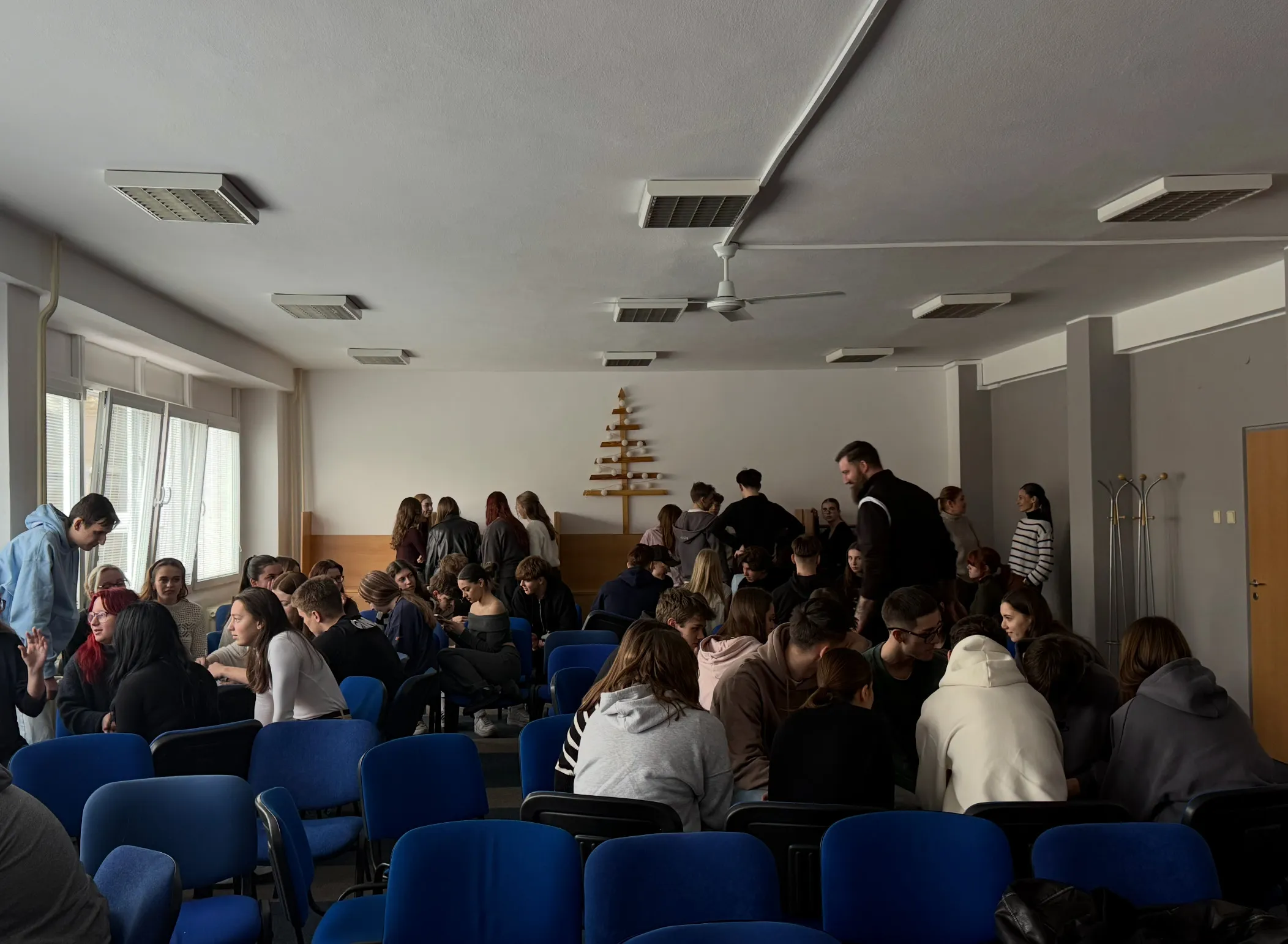Beseda so študentmi 6 gymnazium20250215173930