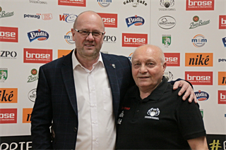BC Prievidza– MBK Handlová 77:67 (foto: Ladislav Szibilla)