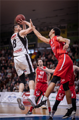 BC Prievidza- MBK Rieker Com-Therm Komárno 96:74 (foto: Vladimír Králik)