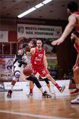 BC Prievidza- MBK Rieker Com-Therm Komárno 96:74 (foto: Vladimír Králik)