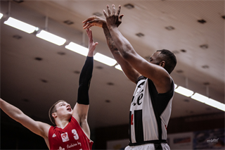 BC Prievidza- MBK Rieker Com-Therm Komárno 96:74 (foto: Vladimír Králik)