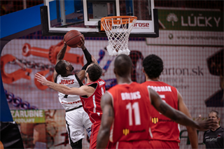 BC Prievidza- MBK Rieker Com-Therm Komárno 96:74 (foto: Vladimír Králik)
