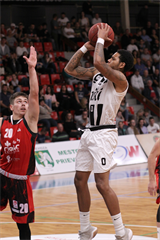 BC Prievidza – MBK Rieker COM-Therm Komárno 101:73  (foto: Ladislav Szibilla)