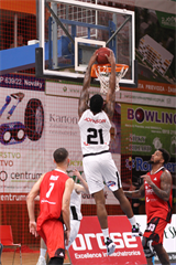 BC Prievidza – MBK Rieker COM-Therm Komárno 101:73  (foto: Ladislav Szibilla)