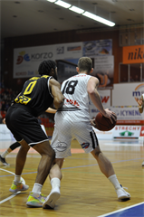 BC Prievidza – Inter Bratislava 49:56* (foto: Barbora Bařinová)