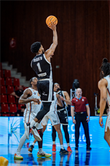 29. kolo TIPOS SBL: BC Prievidza - BKM Mimel Lučenec 83:90 (Vladimír Králik)