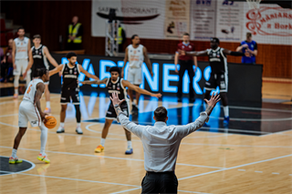 29. kolo TIPOS SBL: BC Prievidza - BKM Mimel Lučenec 83:90 (Vladimír Králik)