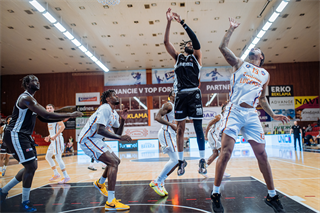 29. kolo TIPOS SBL: BC Prievidza - BKM Mimel Lučenec 83:90 (Vladimír Králik)
