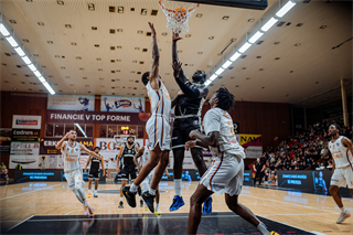 29. kolo TIPOS SBL: BC Prievidza - BKM Mimel Lučenec 83:90 (Vladimír Králik)