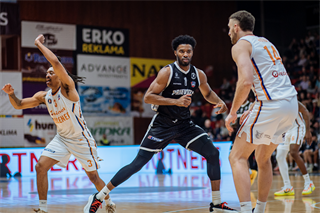 29. kolo TIPOS SBL: BC Prievidza - BKM Mimel Lučenec 83:90 (Vladimír Králik)