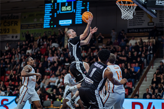 29. kolo TIPOS SBL: BC Prievidza - BKM Mimel Lučenec 83:90 (Vladimír Králik)