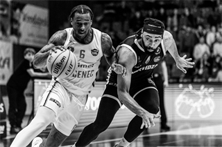 29. kolo TIPOS SBL: BC Prievidza - BKM Mimel Lučenec 83:90 (Vladimír Králik)