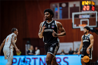 29. kolo TIPOS SBL: BC Prievidza - BKM Mimel Lučenec 83:90 (Vladimír Králik)