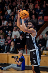 29. kolo TIPOS SBL: BC Prievidza - BKM Mimel Lučenec 83:90 (Vladimír Králik)