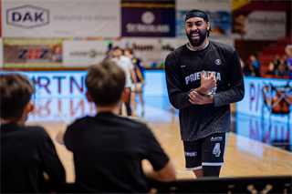 33. kolo TIPOS SBL: BC Prievidza - Iskra Svit 104:72 (Vladimír Králik)