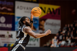 33. kolo TIPOS SBL: BC Prievidza - Iskra Svit 104:72 (Vladimír Králik)