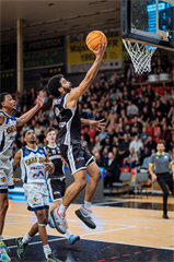 33. kolo TIPOS SBL: BC Prievidza - Iskra Svit 104:72 (Vladimír Králik)