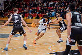33. kolo TIPOS SBL: BC Prievidza - Iskra Svit 104:72 (Vladimír Králik)