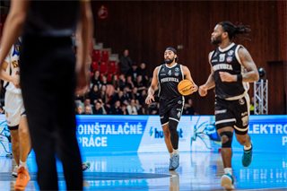 33. kolo TIPOS SBL: BC Prievidza - Iskra Svit 104:72 (Vladimír Králik)