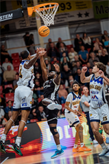 33. kolo TIPOS SBL: BC Prievidza - Iskra Svit 104:72 (Vladimír Králik)