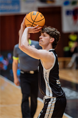 33. kolo TIPOS SBL: BC Prievidza - Iskra Svit 104:72 (Vladimír Králik)
