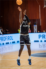 33. kolo TIPOS SBL: BC Prievidza - Iskra Svit 104:72 (Vladimír Králik)