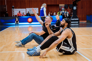 33. kolo TIPOS SBL: BC Prievidza - Iskra Svit 104:72 (Vladimír Králik)