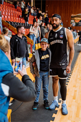 33. kolo TIPOS SBL: BC Prievidza - Iskra Svit 104:72 (Vladimír Králik)