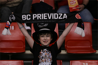 35. kolo TIPOS SBL: BC Prievidza : BC Slovan Bratislava 70:81 (Ladislav Szibilla)