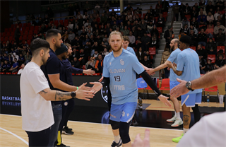 35. kolo TIPOS SBL: BC Prievidza : BC Slovan Bratislava 70:81 (Ladislav Szibilla)