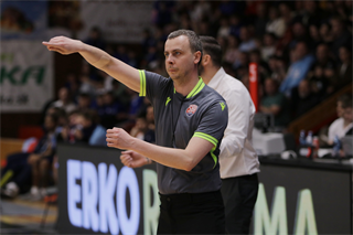 35. kolo TIPOS SBL: BC Prievidza : BC Slovan Bratislava 70:81 (Ladislav Szibilla)