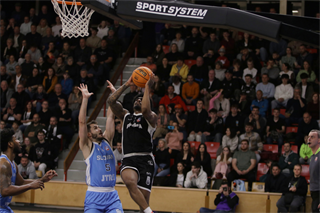 35. kolo TIPOS SBL: BC Prievidza : BC Slovan Bratislava 70:81 (Ladislav Szibilla)