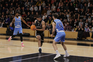 35. kolo TIPOS SBL: BC Prievidza : BC Slovan Bratislava 70:81 (Ladislav Szibilla)