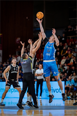35. kolo TIPOS SBL: BC Prievidza - BC Slovan Bratislava 70:81 (Vladimír Králik)