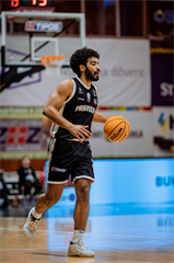 35. kolo TIPOS SBL: BC Prievidza - BC Slovan Bratislava 70:81 (Vladimír Králik)