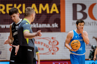 35. kolo TIPOS SBL: BC Prievidza - BC Slovan Bratislava 70:81 (Vladimír Králik)