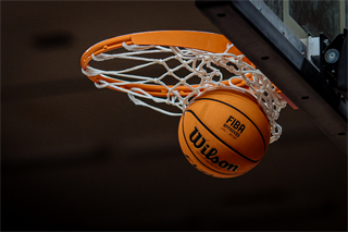 35. kolo TIPOS SBL: BC Prievidza - BC Slovan Bratislava 70:81 (Vladimír Králik)