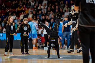 35. kolo TIPOS SBL: BC Prievidza - BC Slovan Bratislava 70:81 (Vladimír Králik)