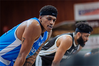 35. kolo TIPOS SBL: BC Prievidza - BC Slovan Bratislava 70:81 (Vladimír Králik)