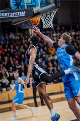 35. kolo TIPOS SBL: BC Prievidza - BC Slovan Bratislava 70:81 (Vladimír Králik)