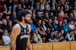 35. kolo TIPOS SBL: BC Prievidza - BC Slovan Bratislava 70:81 (Vladimír Králik)