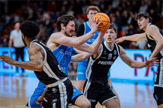 35. kolo TIPOS SBL: BC Prievidza - BC Slovan Bratislava 70:81 (Vladimír Králik)