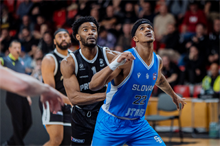 35. kolo TIPOS SBL: BC Prievidza - BC Slovan Bratislava 70:81 (Vladimír Králik)