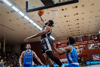 35. kolo TIPOS SBL: BC Prievidza - BC Slovan Bratislava 70:81 (Vladimír Králik)