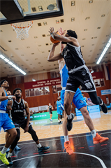 35. kolo TIPOS SBL: BC Prievidza - BC Slovan Bratislava 70:81 (Vladimír Králik)