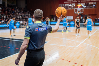 35. kolo TIPOS SBL: BC Prievidza - BC Slovan Bratislava 70:81 (Vladimír Králik)