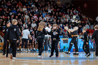 35. kolo TIPOS SBL: BC Prievidza - BC Slovan Bratislava 70:81 (Vladimír Králik)