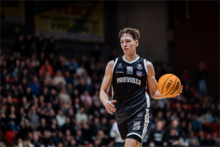 35. kolo TIPOS SBL: BC Prievidza - BC Slovan Bratislava 70:81 (Vladimír Králik)